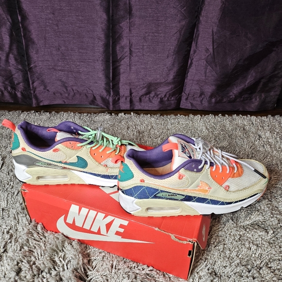 Nike Air Max 90 sz 6.5 mens/ 8 wms - Picture 3 of 5